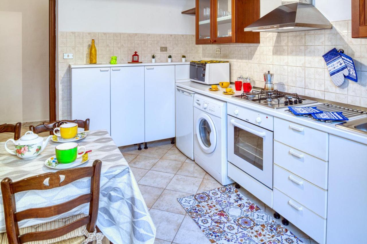 Oliva House Διαμέρισμα Λεβάντο Εξωτερικό φωτογραφία